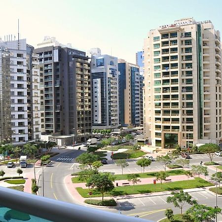 Care Holiday Homes Apartments Barsha Heights Dubai Exterior foto