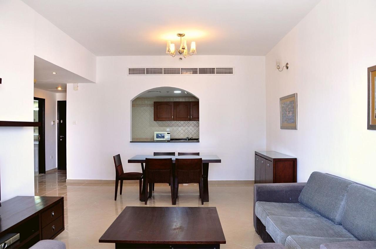 Care Holiday Homes Apartments Barsha Heights Dubai Exterior foto