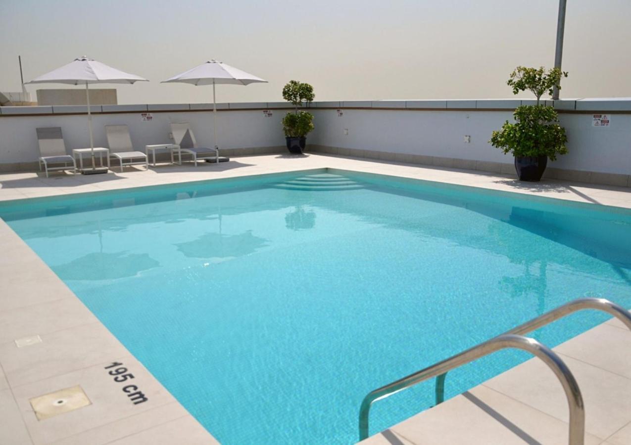 Care Holiday Homes Apartments Barsha Heights Dubai Exterior foto